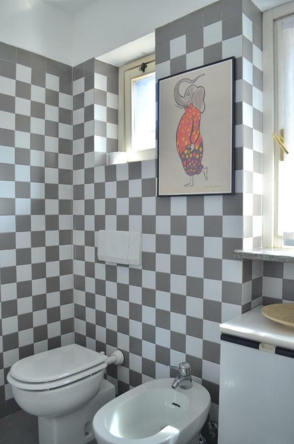 Cozy One Bedroom Apartment In Milano, Brera Екстериор снимка
